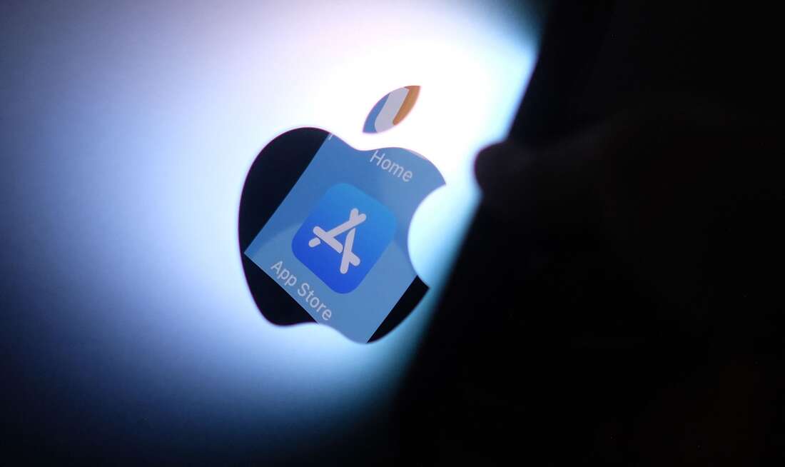 Apple to ease App Store payment policy