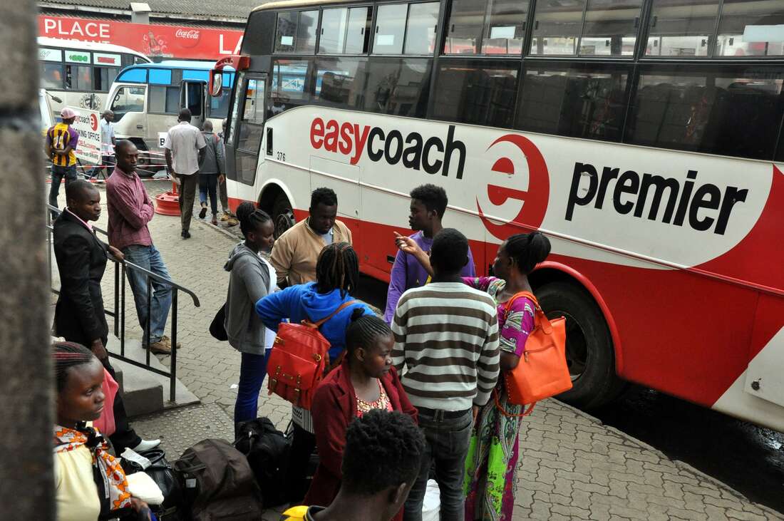 Upcountry buses slash fares by 20pc as night travel resumes - Vimarsana News