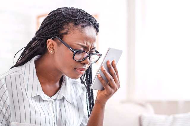 How to prevent phones and computers from damaging your eyes - Vimarsana News
