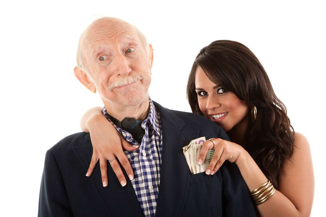 Protect Yourself From a Gold Digger - How to Protect Your Finances