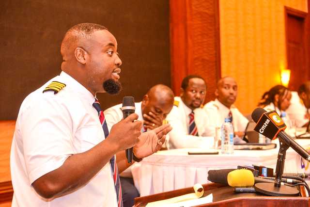 Funds embezzlement claims create division in pilots' lobby - Vimarsana News