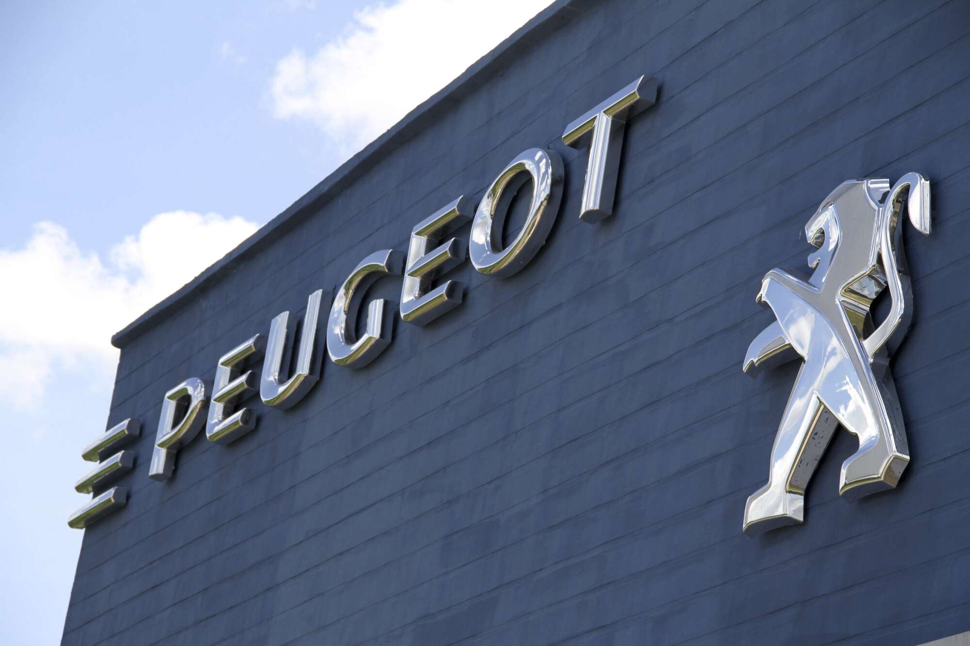 Peugeot dealer discloses Sh2.5 billion State leasing deal - Vimarsana News