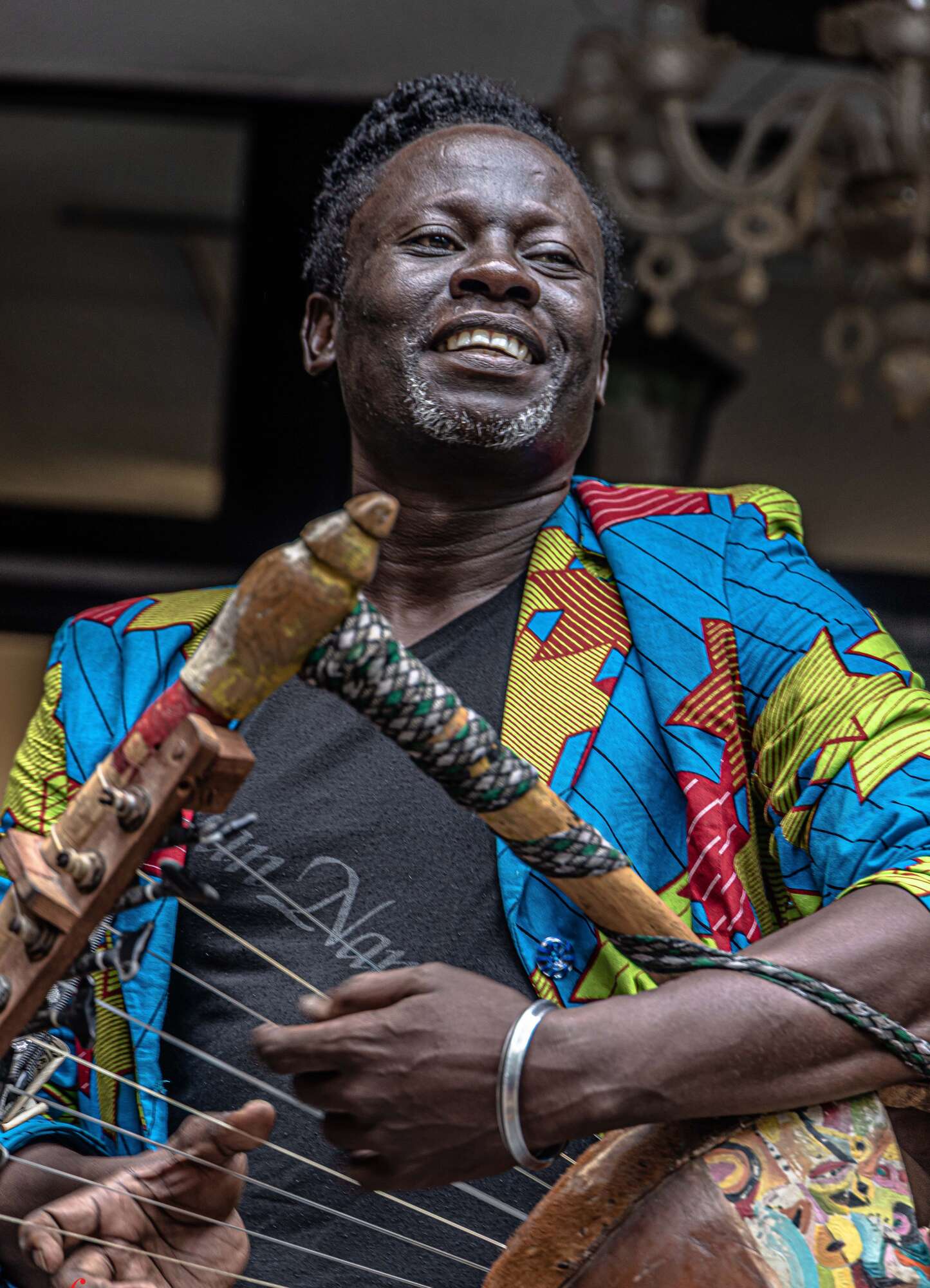 Makadem: Musician performs three-hour, high energy, nonstop nyatiti-tronic show - Vimarsana News