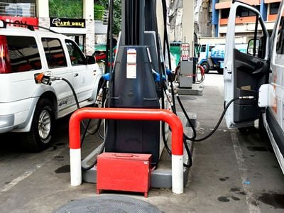 Kenya dips into stabilisation fund to prevent rise in pump prices