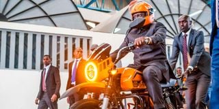 DNROAMMOTORCYCLE2507h