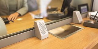 fotosearchbankteller(2)