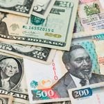 Kenya and US currencies
