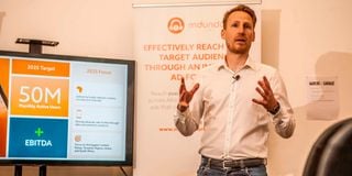 BDMDUNDOFINANCE2706g