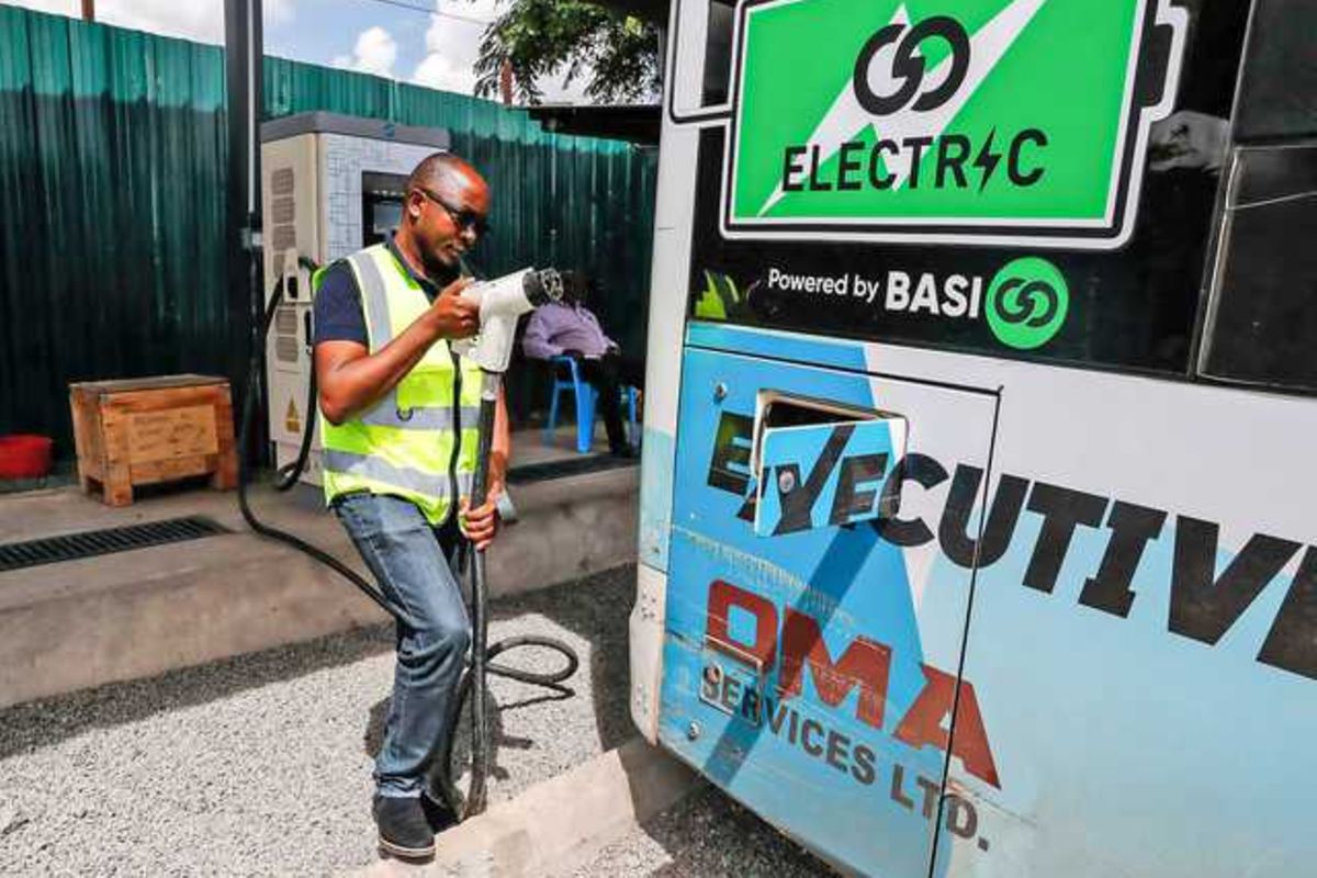 Le régulateur plafonne les coûts de recharge des véhicules électriques