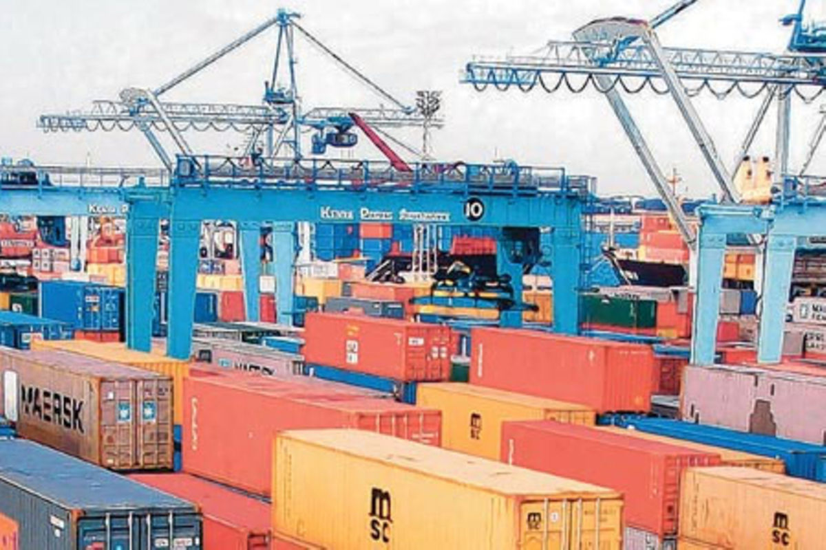 Oil drilling rig lands at Mombasa