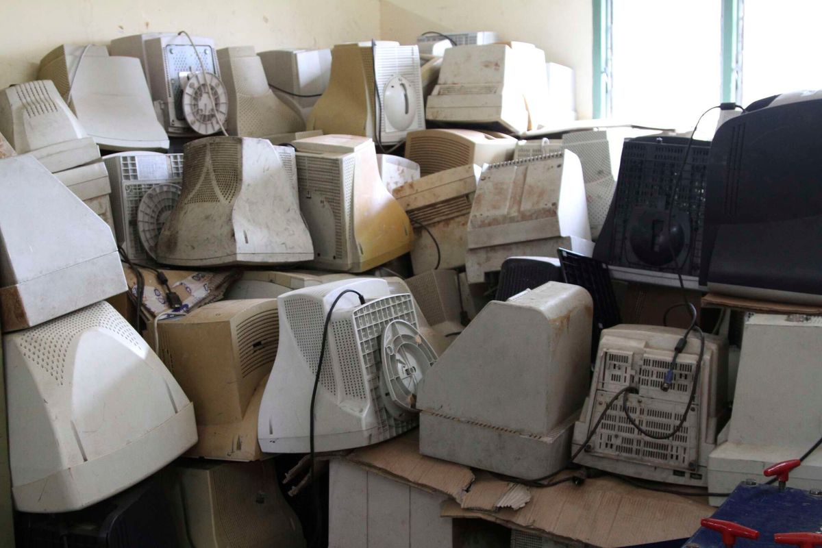Les risques cachés et la valeur perdue des ordinateurs de bureau mis au rebut au Kenya